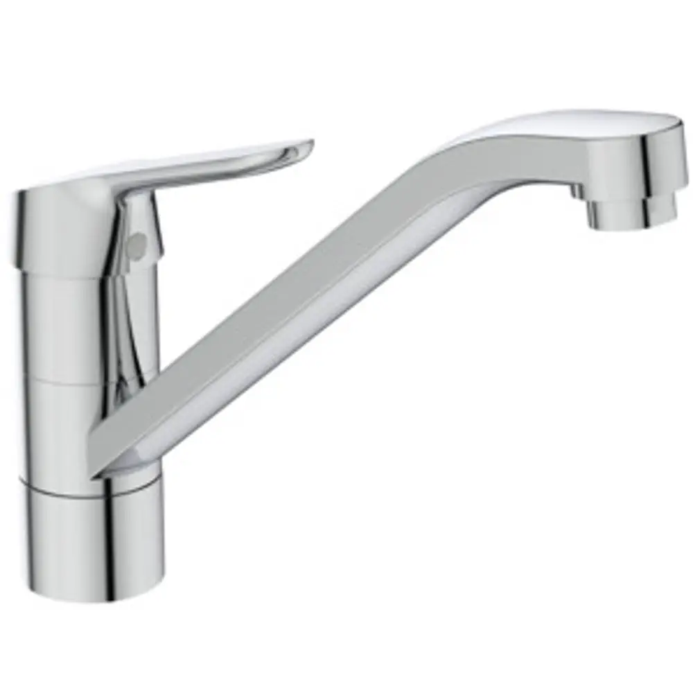 Küchenarmatur von Ideal Standard mit länglichem Auslauf und einem Hebel zur Steuerung des Wasserflusses. Verchromte Oberfläche, geeignet für die Montage vor Fenstern.